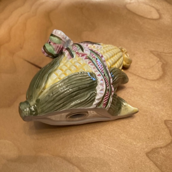 Final sale Vintage corn salt or pepper shaker. - Picture 13 of 13